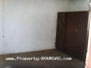 View of Houses For sale in Polski Izvor